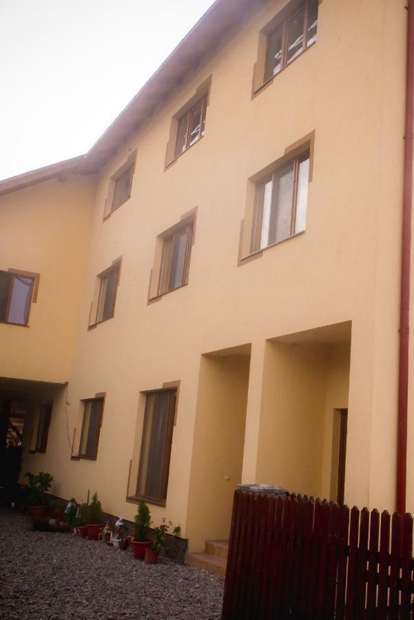 Casa Pop Hotel Săpînţa Buitenkant foto