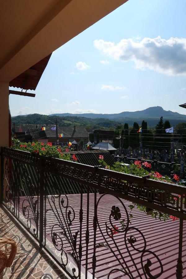Casa Pop Hotel Săpînţa Buitenkant foto