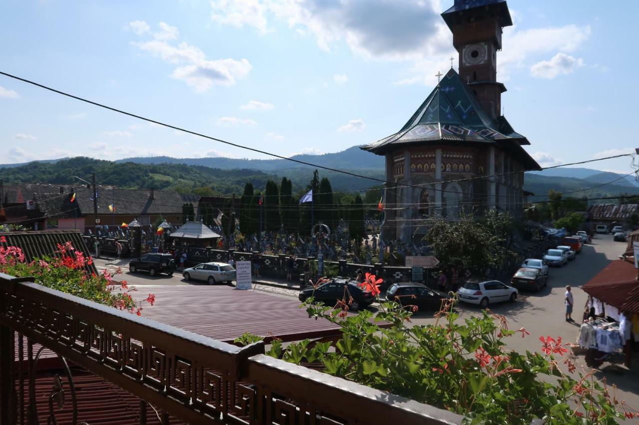 Casa Pop Hotel Săpînţa Buitenkant foto