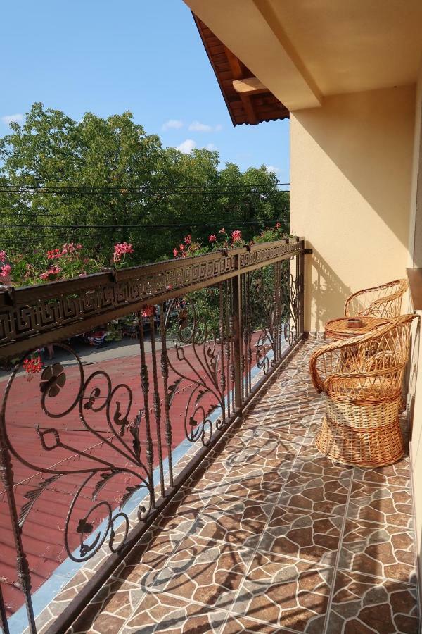 Casa Pop Hotel Săpînţa Buitenkant foto